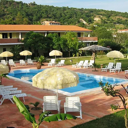 Apartment Locazione Turistica Heaven.4 *